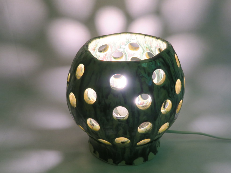 Ceramiczna lampa ażurowa